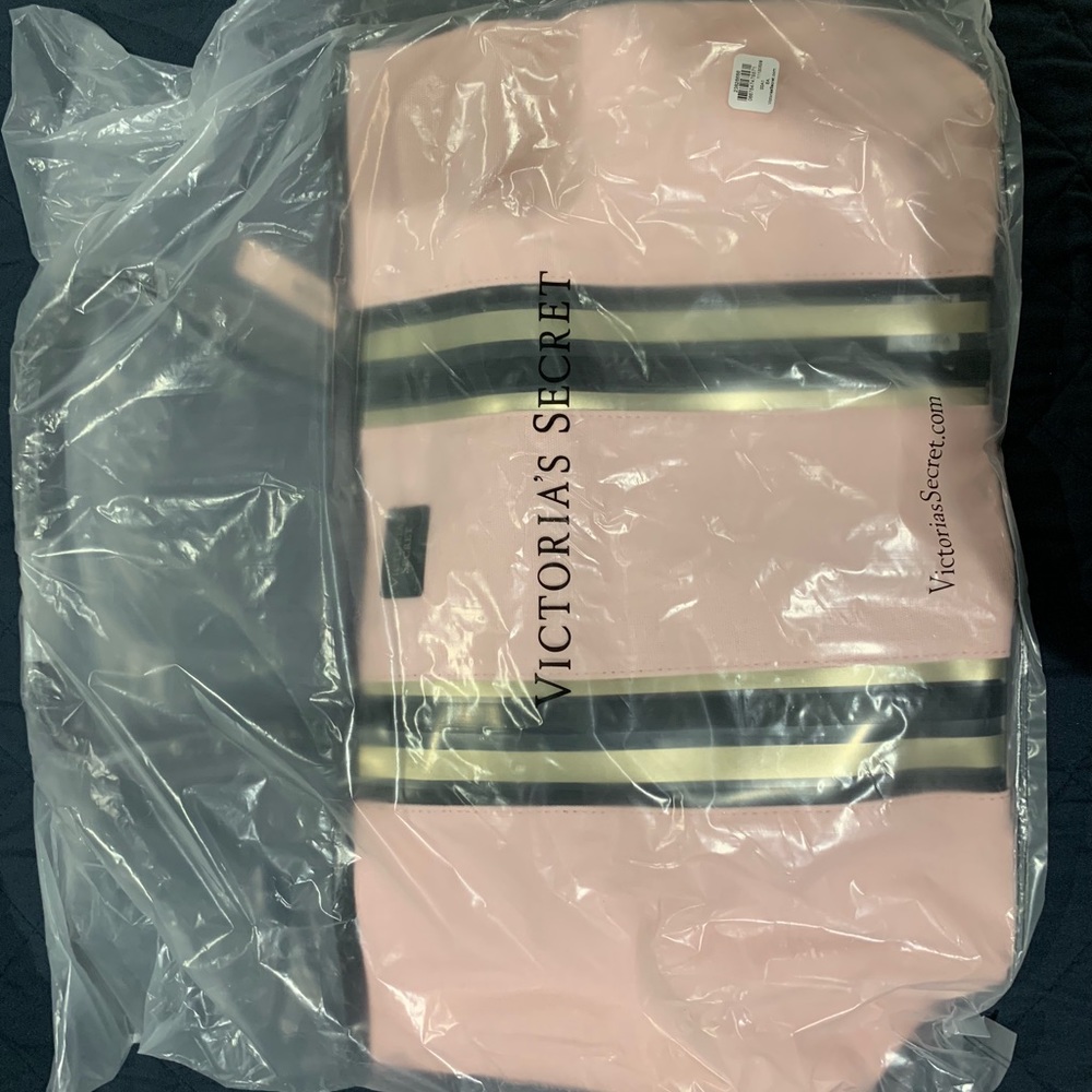 Large Victoria’s Secret beach tote